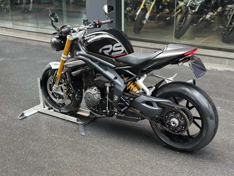 二手凯旋Speed Triple 1200 RS