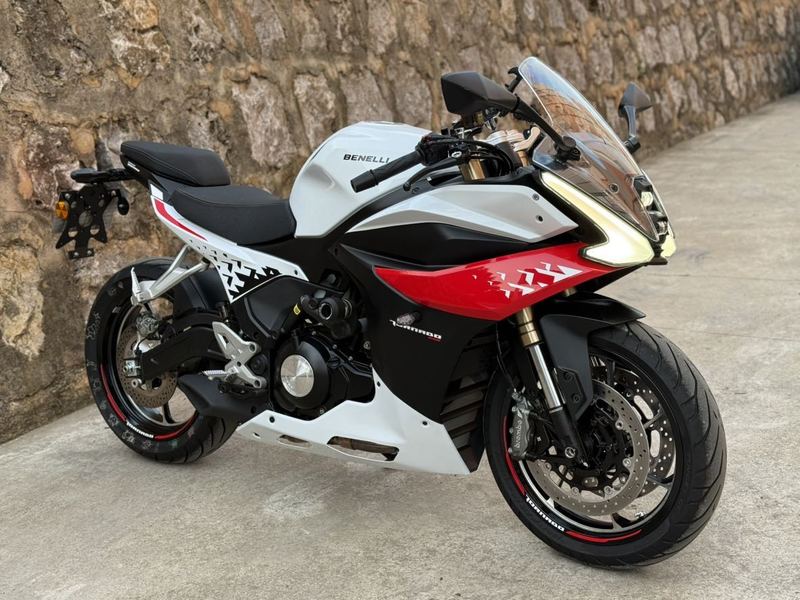 二手贝纳利龙卷风 Tornado 552R