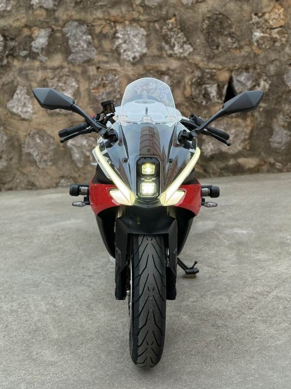 二手贝纳利龙卷风 Tornado 552R