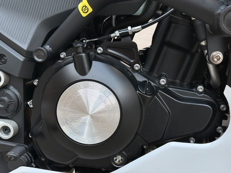 二手贝纳利龙卷风 Tornado 552R