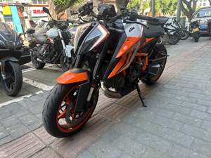 二手KTMR2R1290 Super Duke