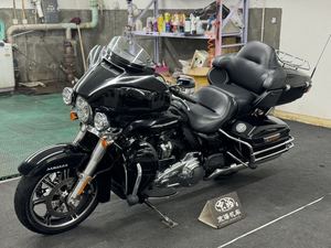 二手哈雷戴维森旗舰滑翔  Limited
