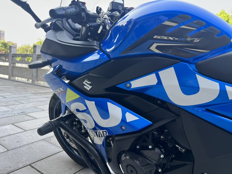 二手豪爵铃木GSX250R