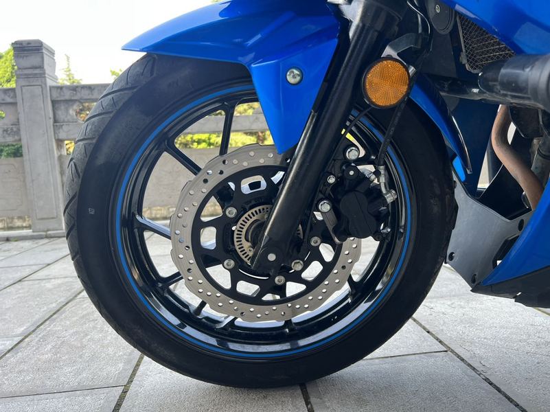 二手豪爵铃木GSX250R