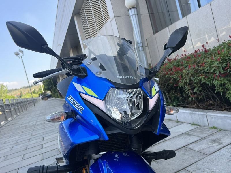 二手豪爵铃木GSX250R