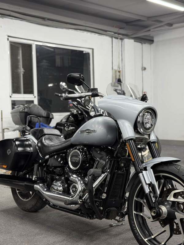 二手哈雷戴维森凌动滑翔 Sport Glide