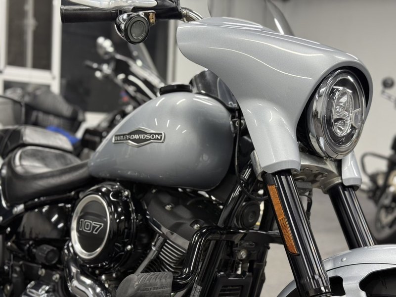 二手哈雷戴维森凌动滑翔 Sport Glide