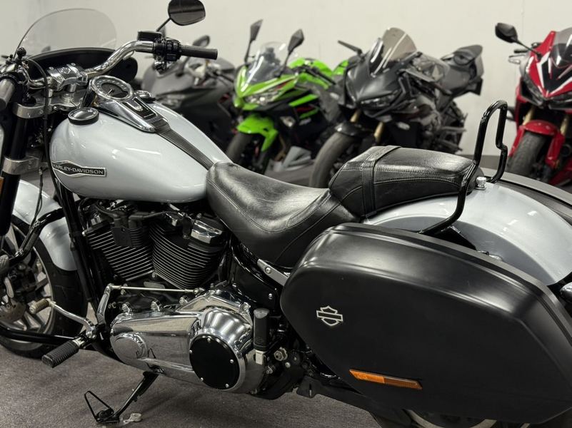 二手哈雷戴维森凌动滑翔 Sport Glide