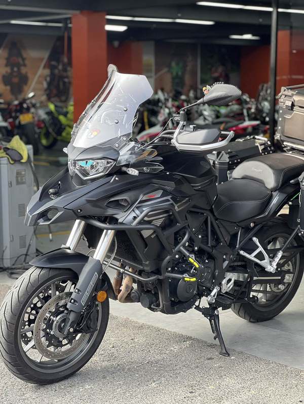 二手贝纳利TRK552