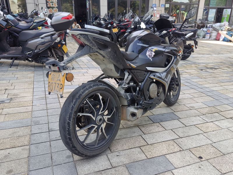 二手QJMOTOR赛250