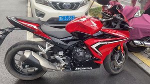 二手本田CBR400R