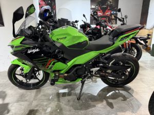 二手川崎Ninja 400
