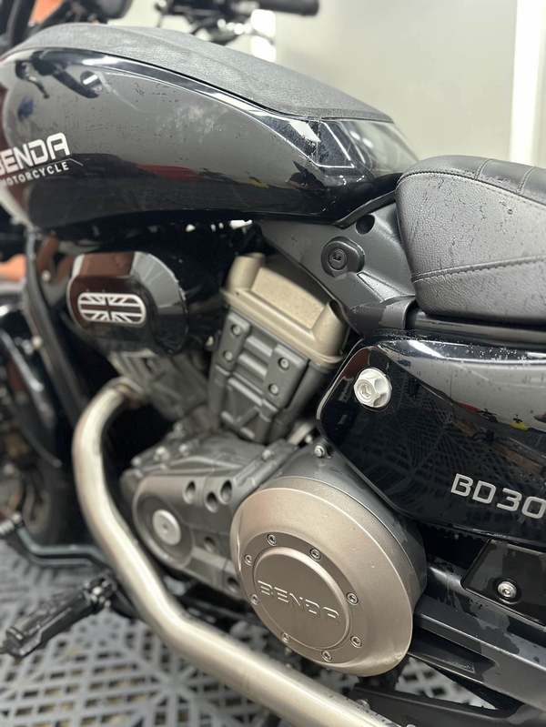 二手奔达Rock300 灰石