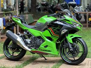 二手川崎Ninja 400