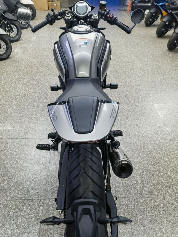 二手春风700CL-X