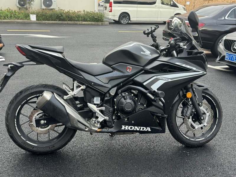 二手本田CBR400R