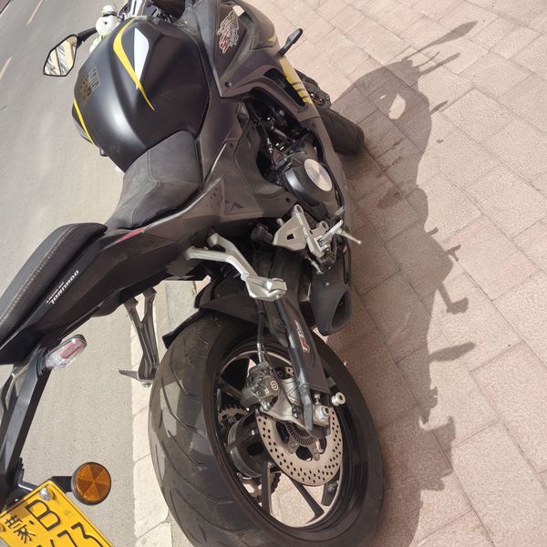 二手贝纳利龙卷风 Tornado 552R
