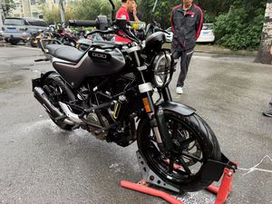 二手HUSQVARNA黑箭 401