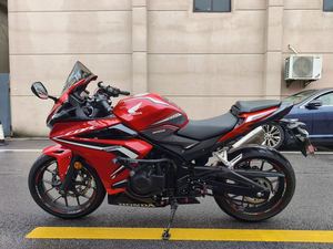 二手本田CBR400R