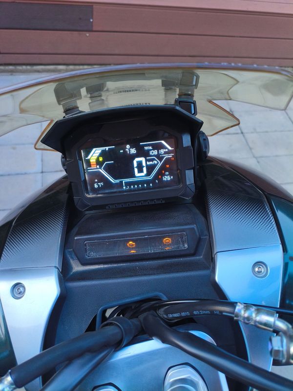 二手布雷斯通极宙 ADV150