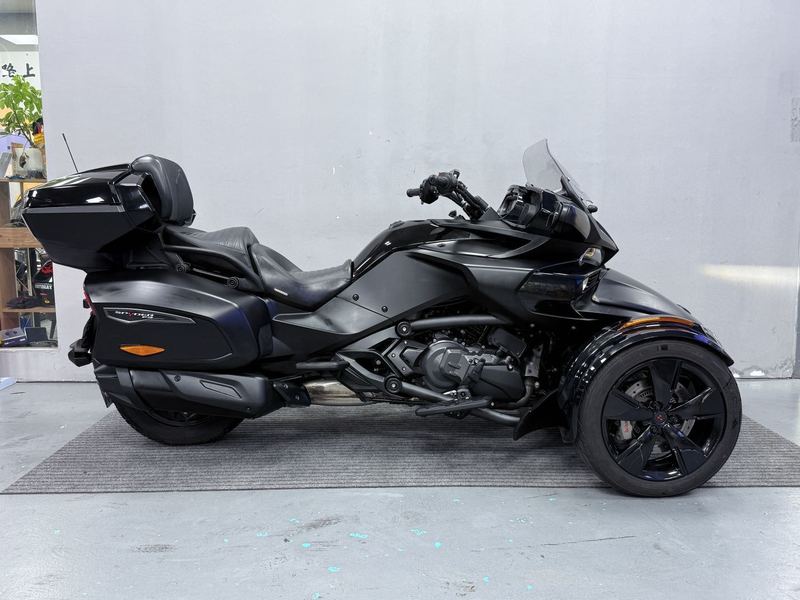 二手庞巴迪Spyder F3 