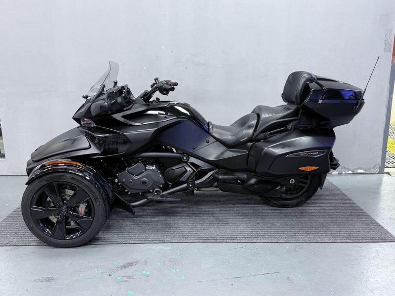二手庞巴迪Spyder F3 