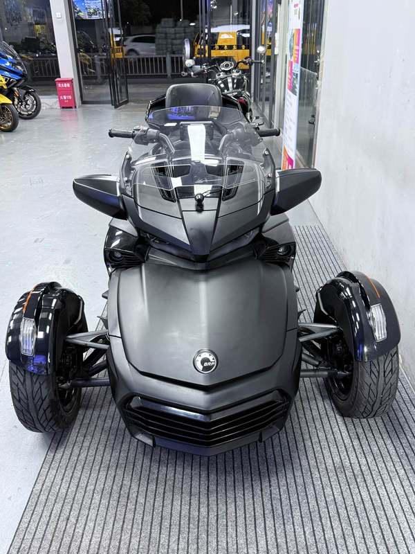 二手庞巴迪Spyder F3 