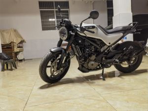 二手HUSQVARNA白箭 401