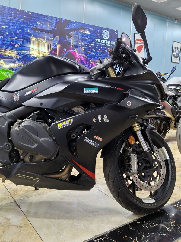 二手QJMOTOR赛600