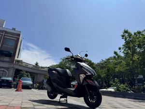 二手新大洲本田裂行 RX125Fi
