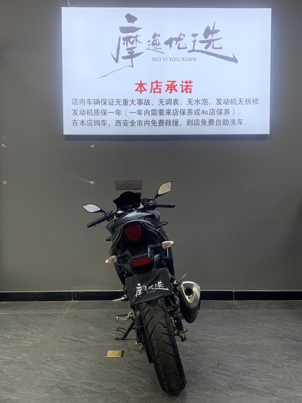 二手豪爵铃木GSX250R
