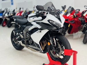 二手凯旋Daytona 660