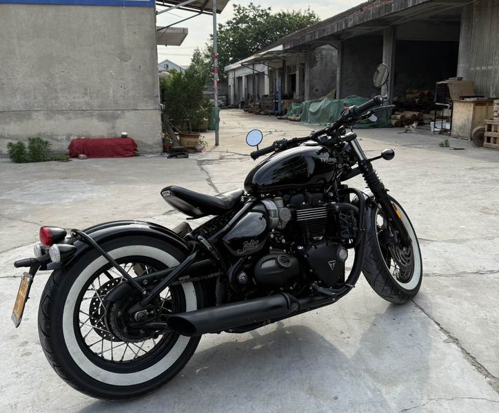 二手凯旋Bonneville Bobber