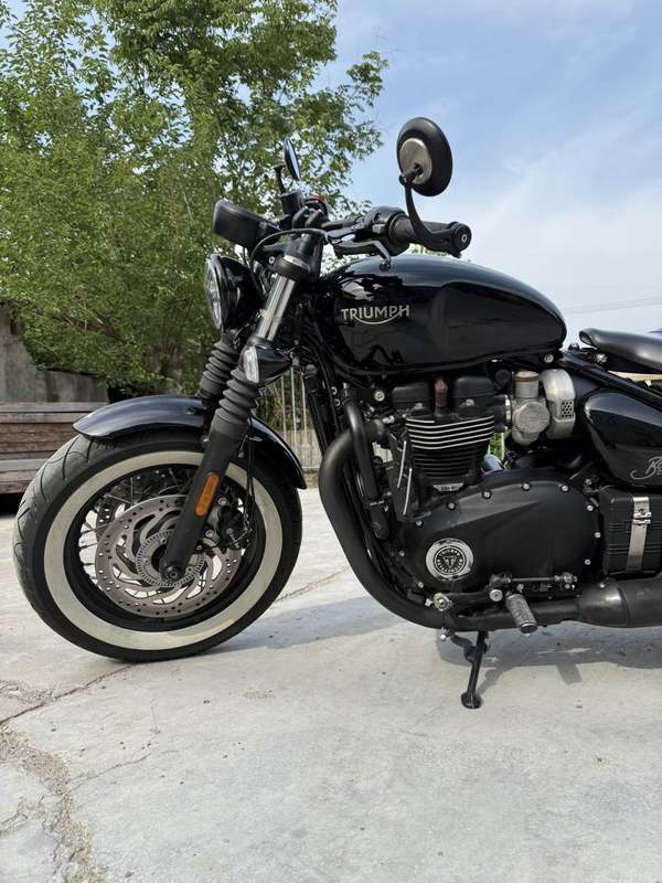 二手凯旋Bonneville Bobber