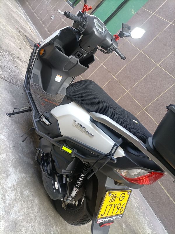 二手豪爵虎鲨VX125
