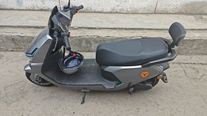 二手雅迪冠能 T35
