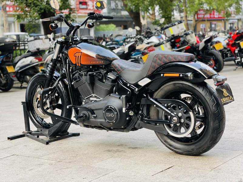 二手哈雷戴维森街霸 Street Bob