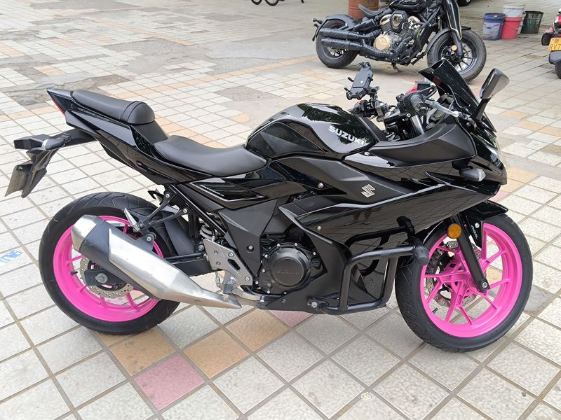 二手豪爵铃木GSX250R