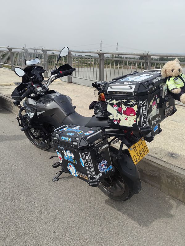 二手贝纳利金鹏 TRK251