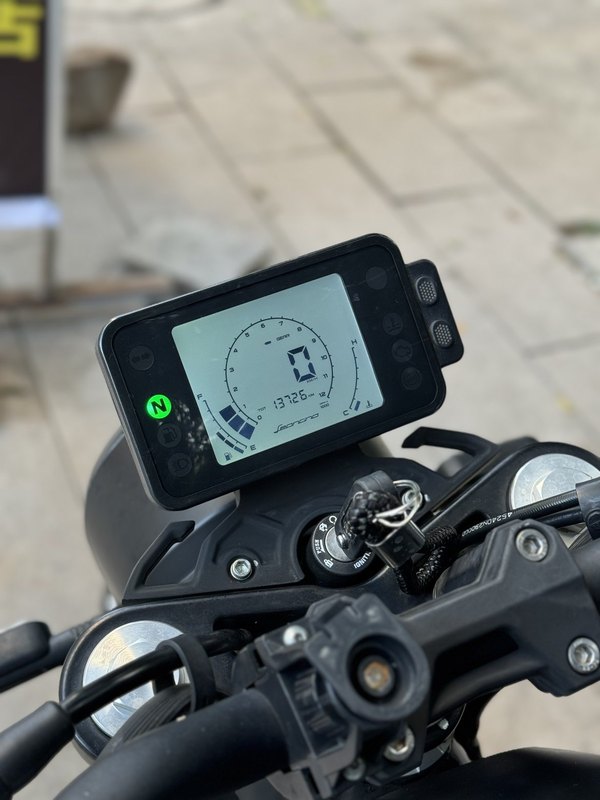 二手贝纳利幼狮 Leoncino 250