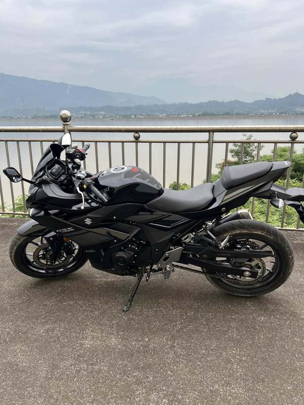二手豪爵铃木GSX250R