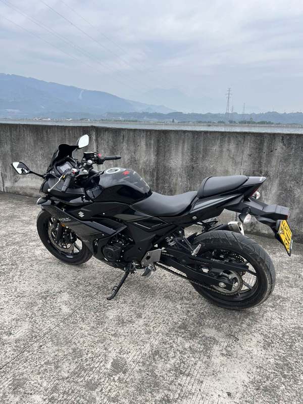 二手豪爵铃木GSX250R