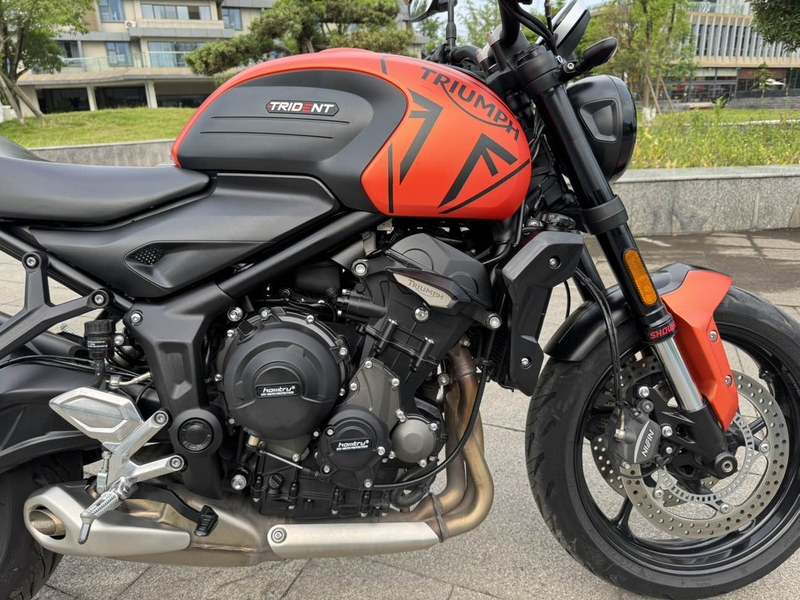 二手凯旋Trident 660