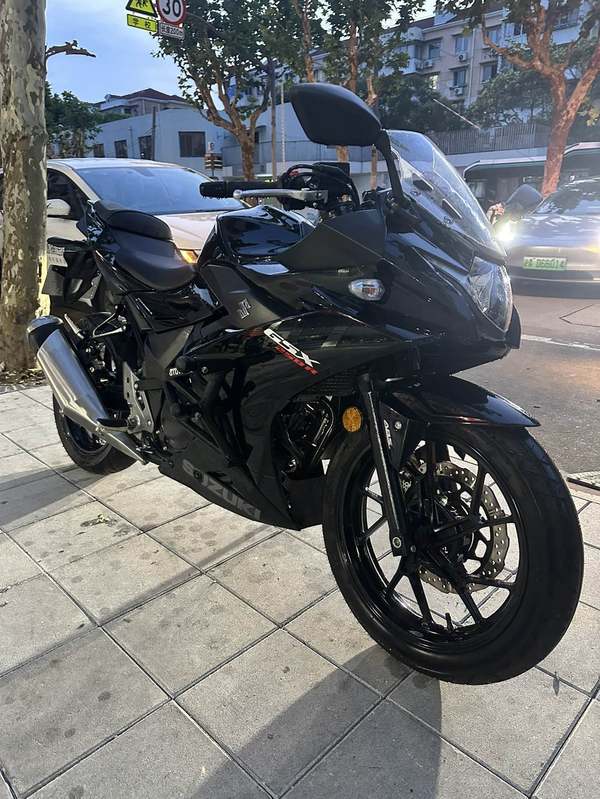 二手豪爵铃木GSX250R