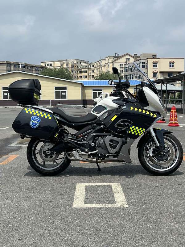 二手贝纳利600GC