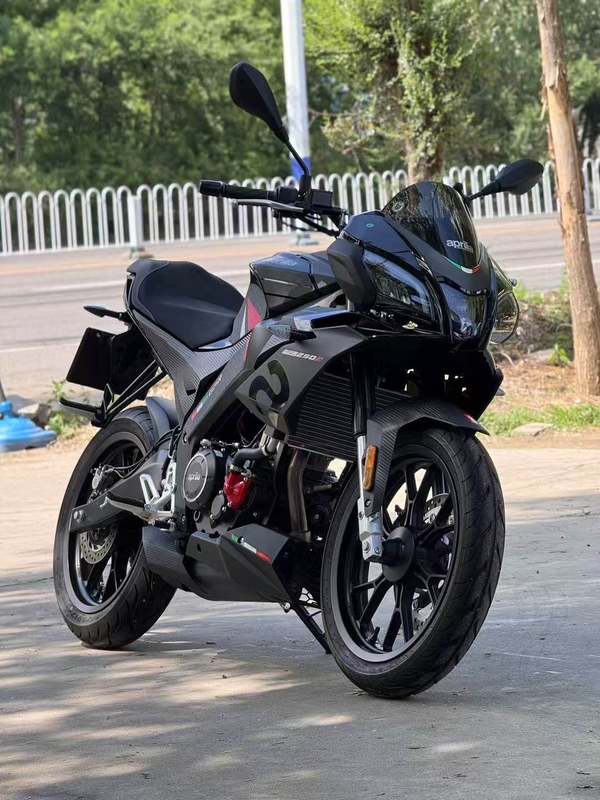 二手宗申阿普利亚GPR250S