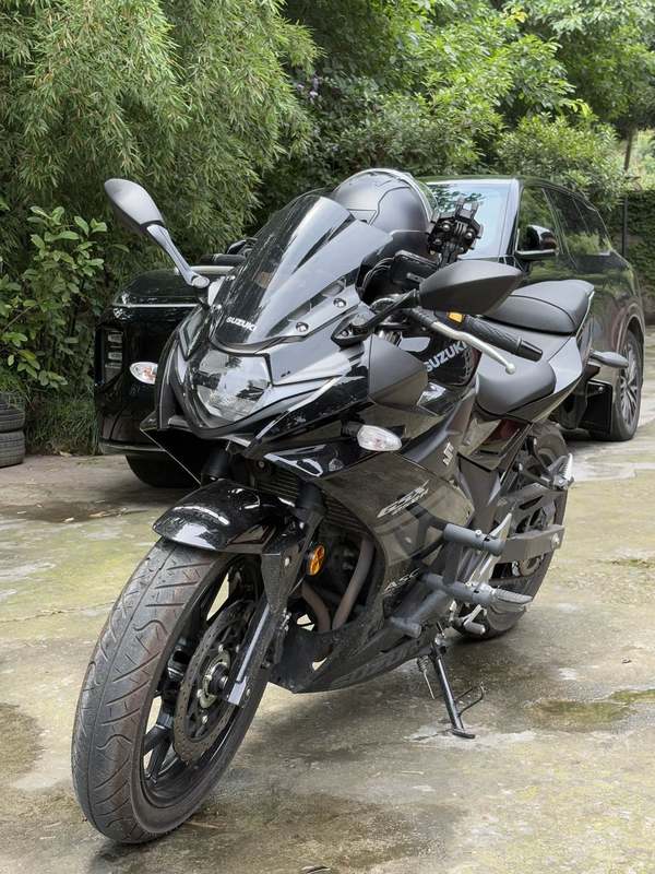 二手豪爵铃木GSX250R