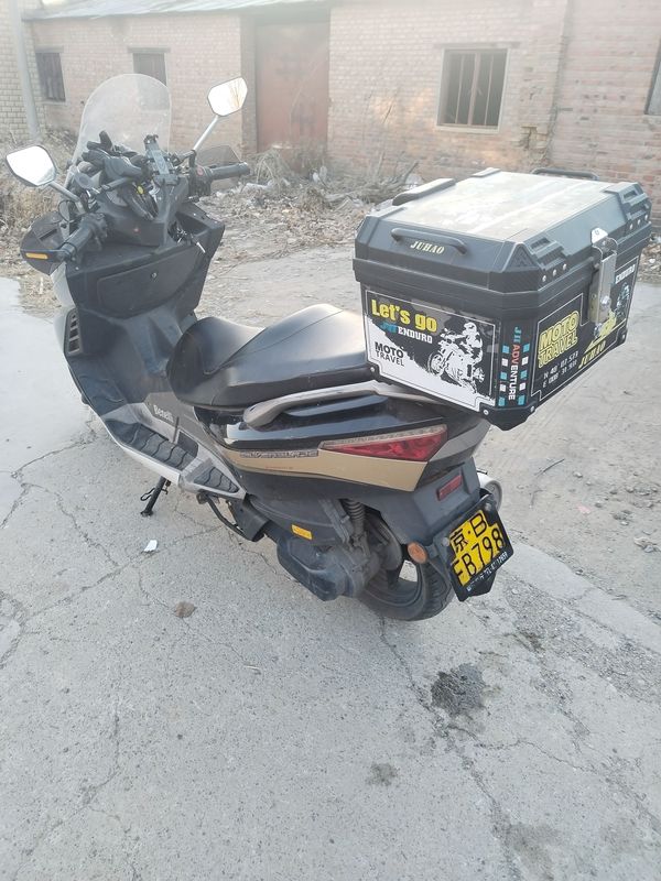 二手贝纳利银刃 BJ250T-8