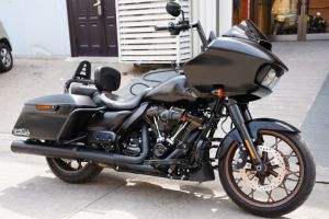 二手哈雷戴维森公路滑翔 Road Glide