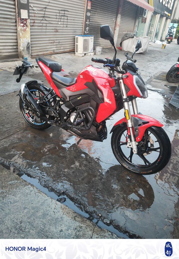 二手贝纳利小迅龙 BN150S
